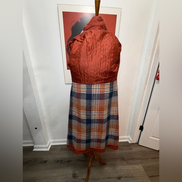 Vintage 70s Quilted Lined Coat with Flannel Trim - Picture 10 of 16